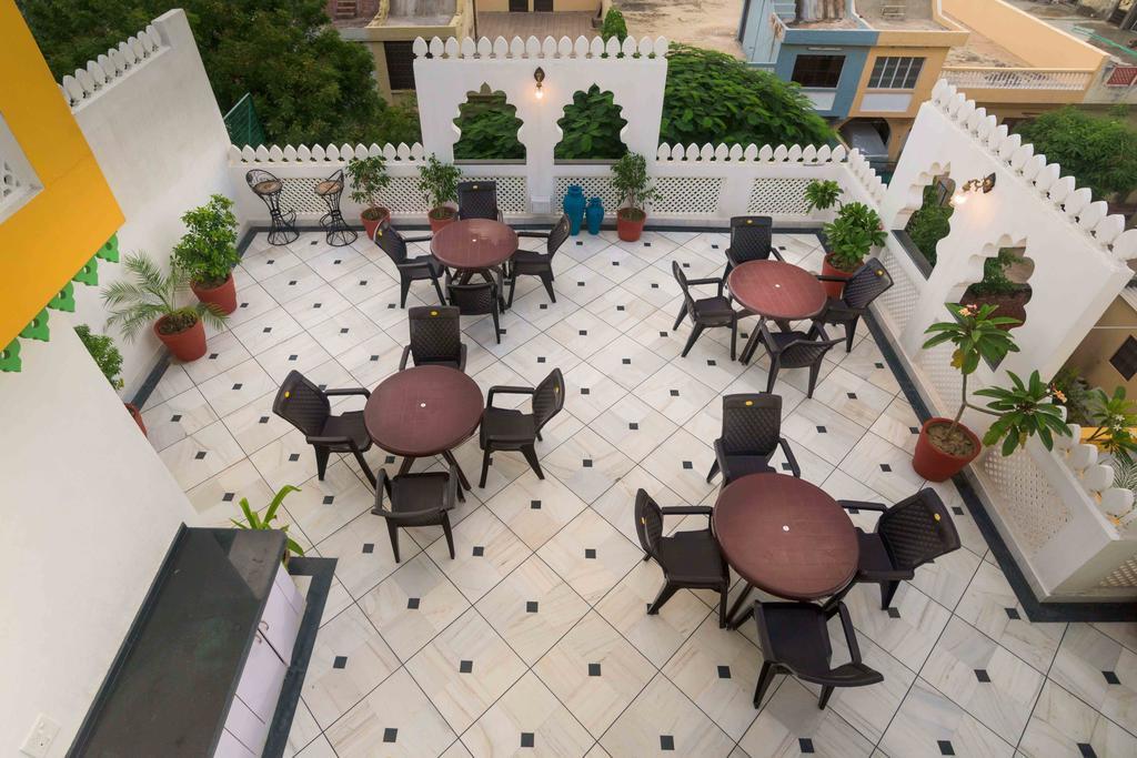 The Coral Court Homestay Agra  Buitenkant foto